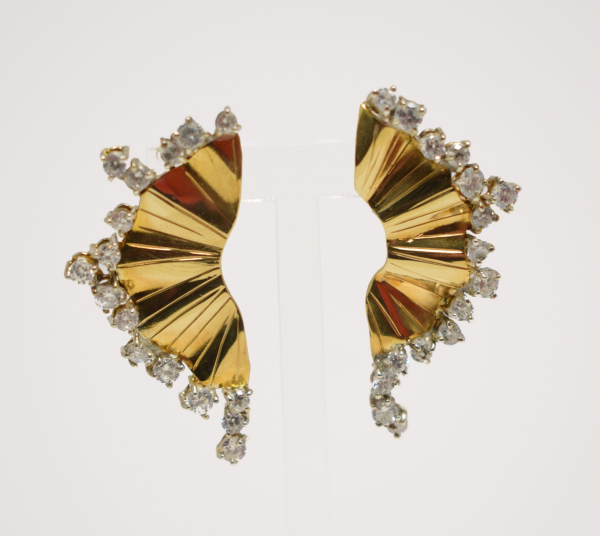 Pendientes abanico dorado